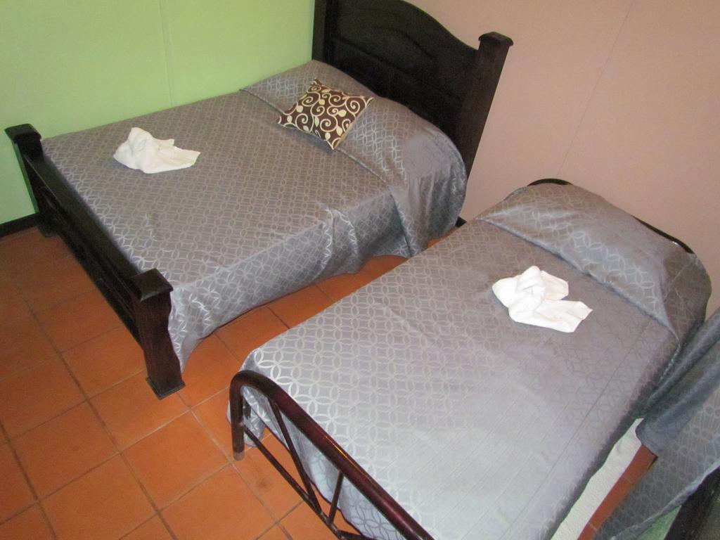 Kacha B&B Beach Front Manuel Antonio Szoba fotó