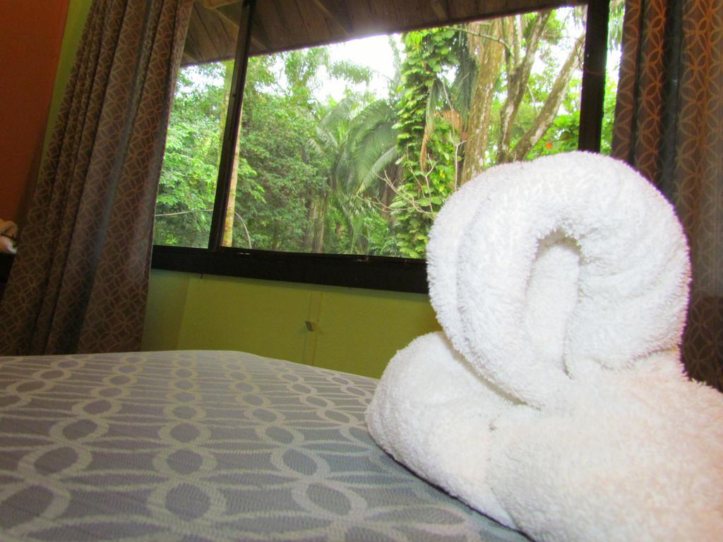 Kacha B&B Beach Front Manuel Antonio Szoba fotó